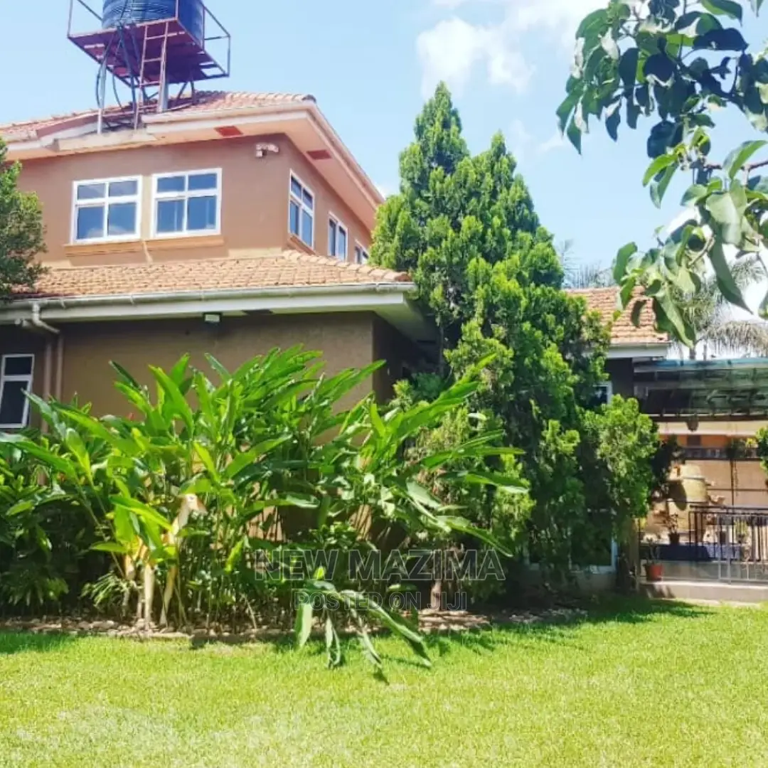 5bdrm Mansion in Muyenga Bukasa, Central Division for sale