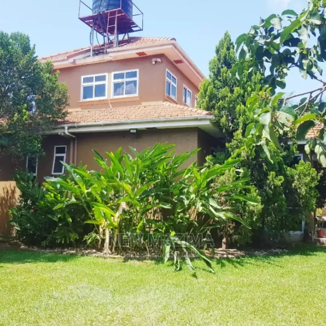 5bdrm Mansion in Muyenga Bukasa, Central Division for sale