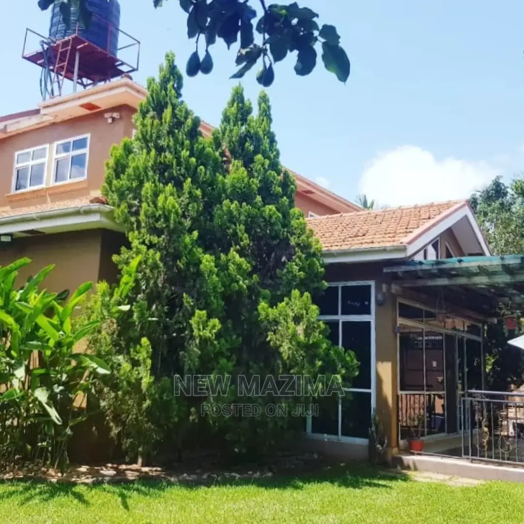 5bdrm Mansion in Muyenga Bukasa, Central Division for sale