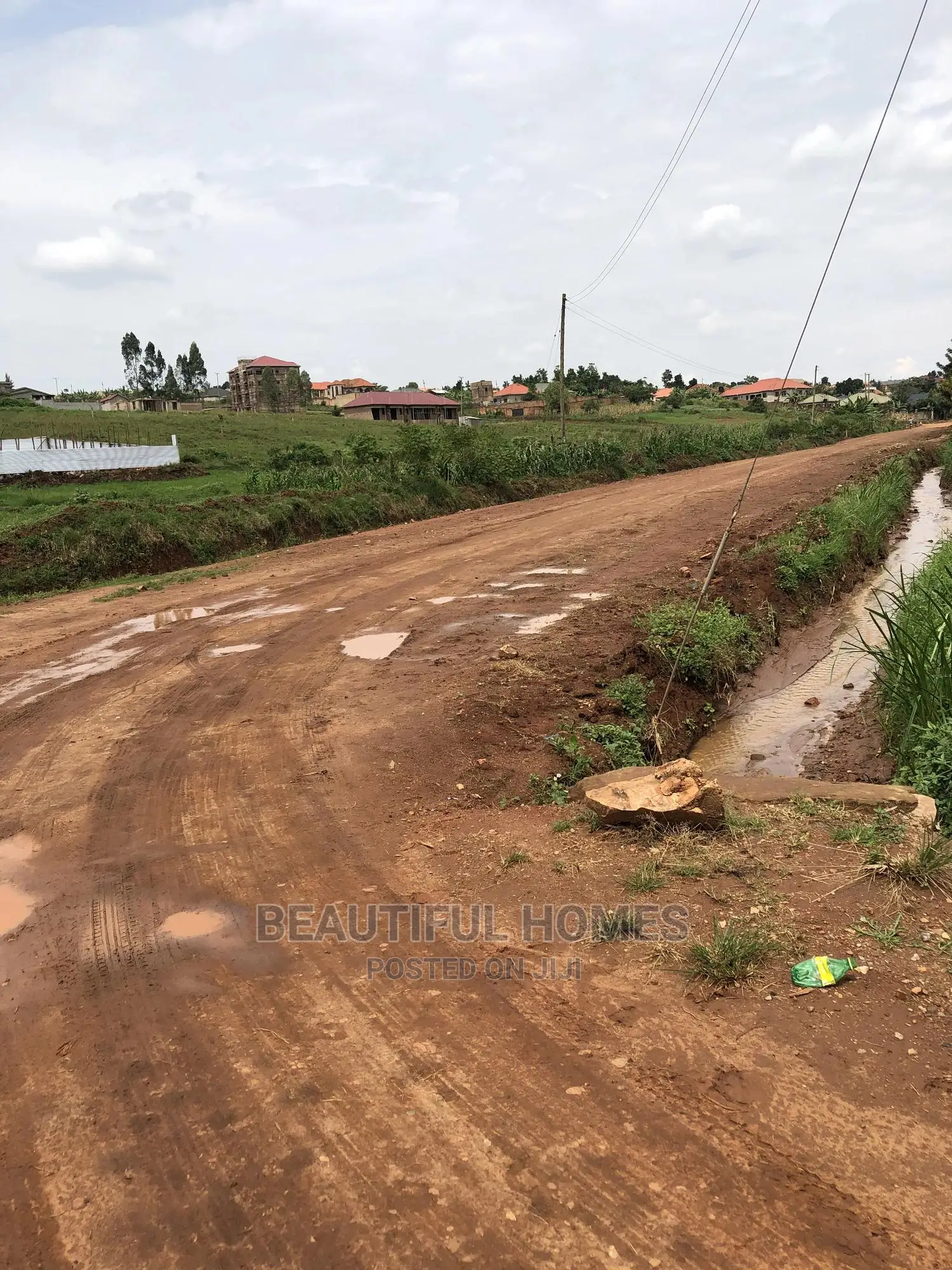 Kira Beautiful Plot for Sell Near the Main Road