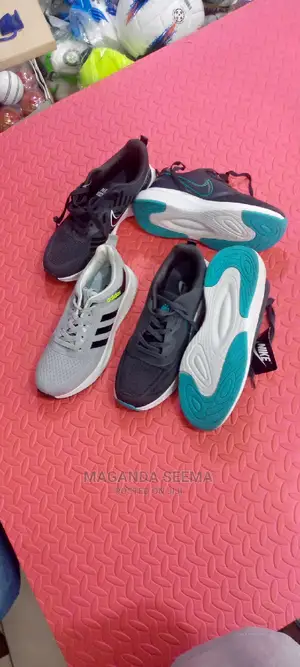 Joking Shose