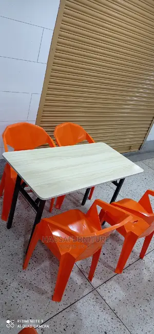 4seaters Wooden Restaurant Set