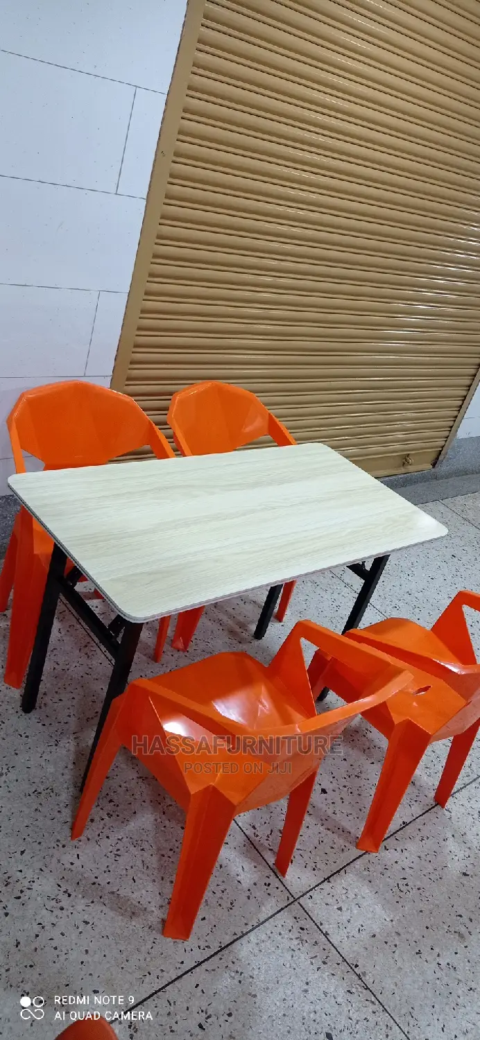 4seaters Wooden Restaurant Set