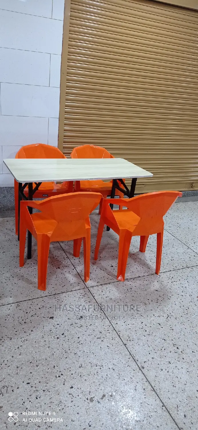 4seaters Wooden Restaurant Set