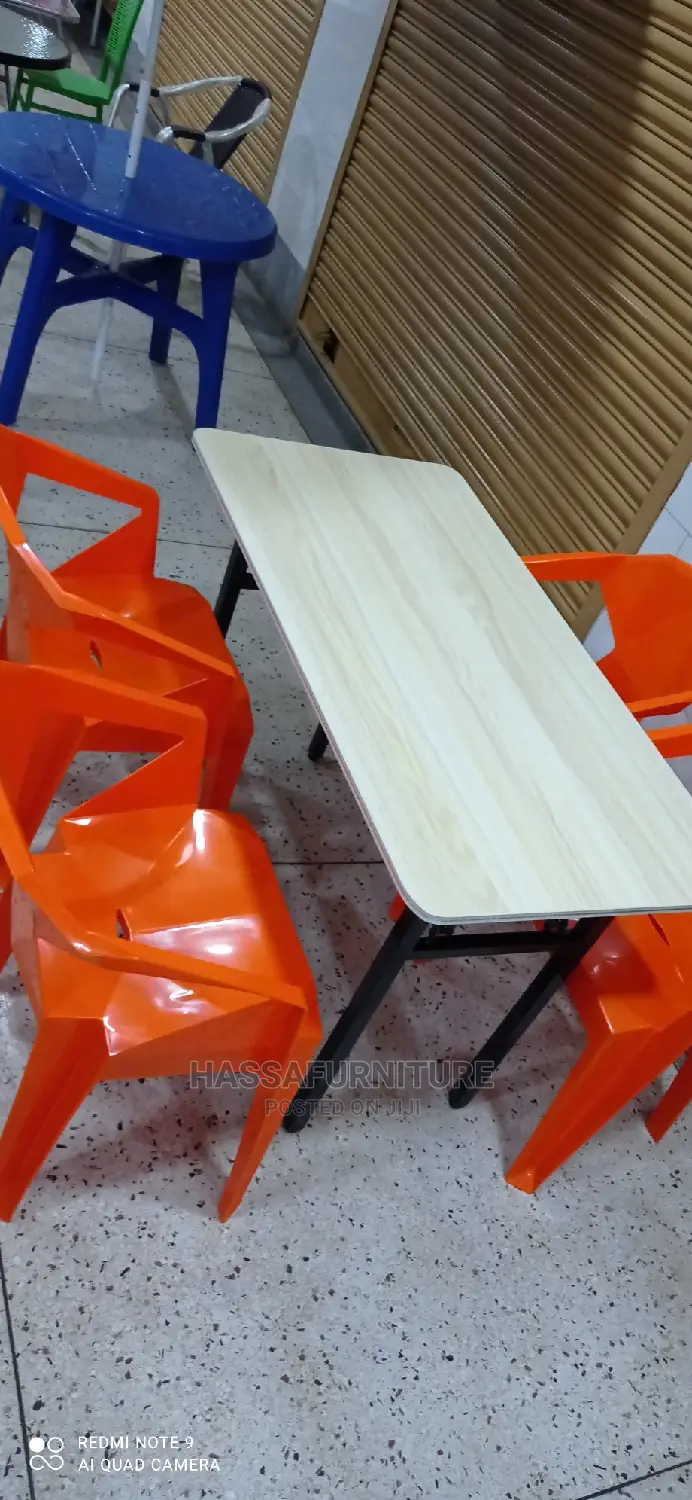 4seaters Wooden Restaurant Set