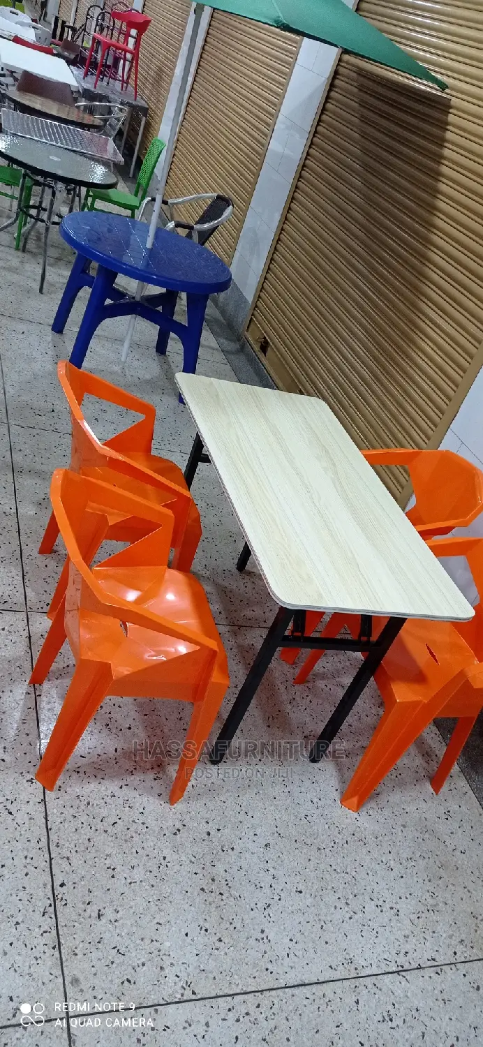4seaters Wooden Restaurant Set