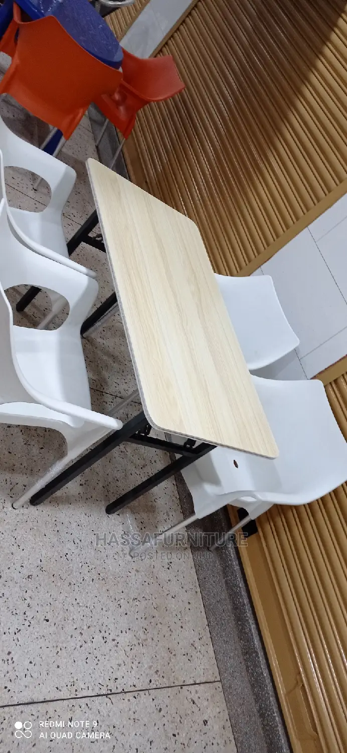 4seaters Restaurant Set White Colour