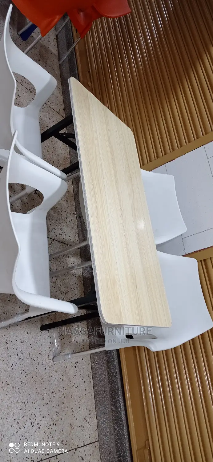 4seaters Restaurant Set White Colour