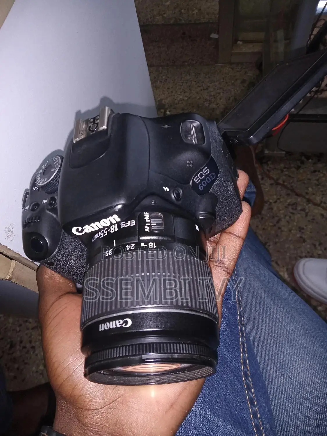 Canon: EOS 600D.