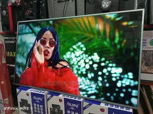 Smart Plus 65" Smart 4k With a Free to Air
