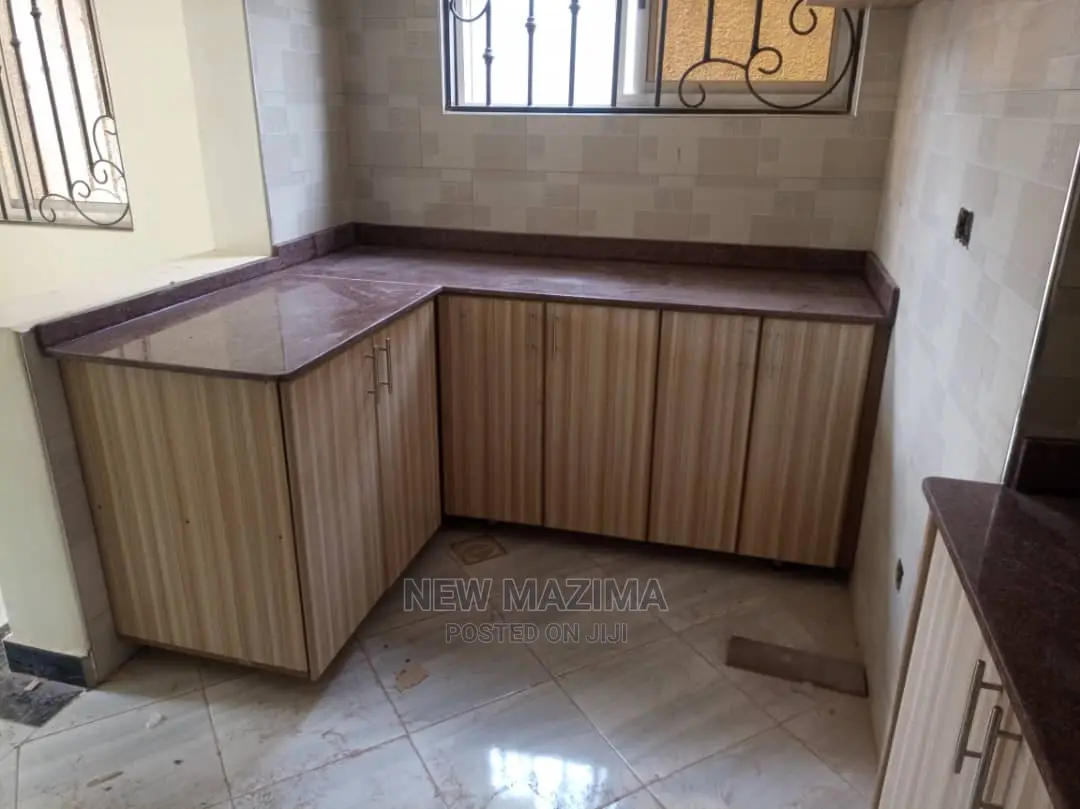 3bdrm Bungalow in Kitende Ntebe Rd, Central Division for Sale