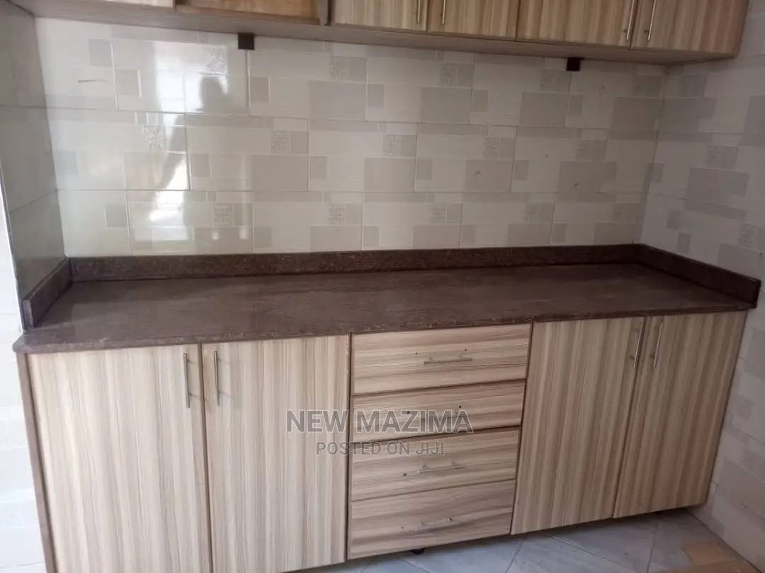 3bdrm Bungalow in Kitende Ntebe Rd, Central Division for Sale