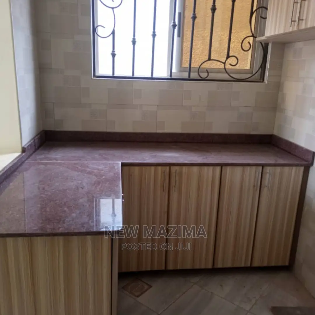3bdrm Bungalow in Kitende Ntebe Rd, Central Division for Sale