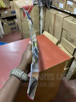 Toyota Vangaurd Bonnet Chrome / Bonnet Moulding