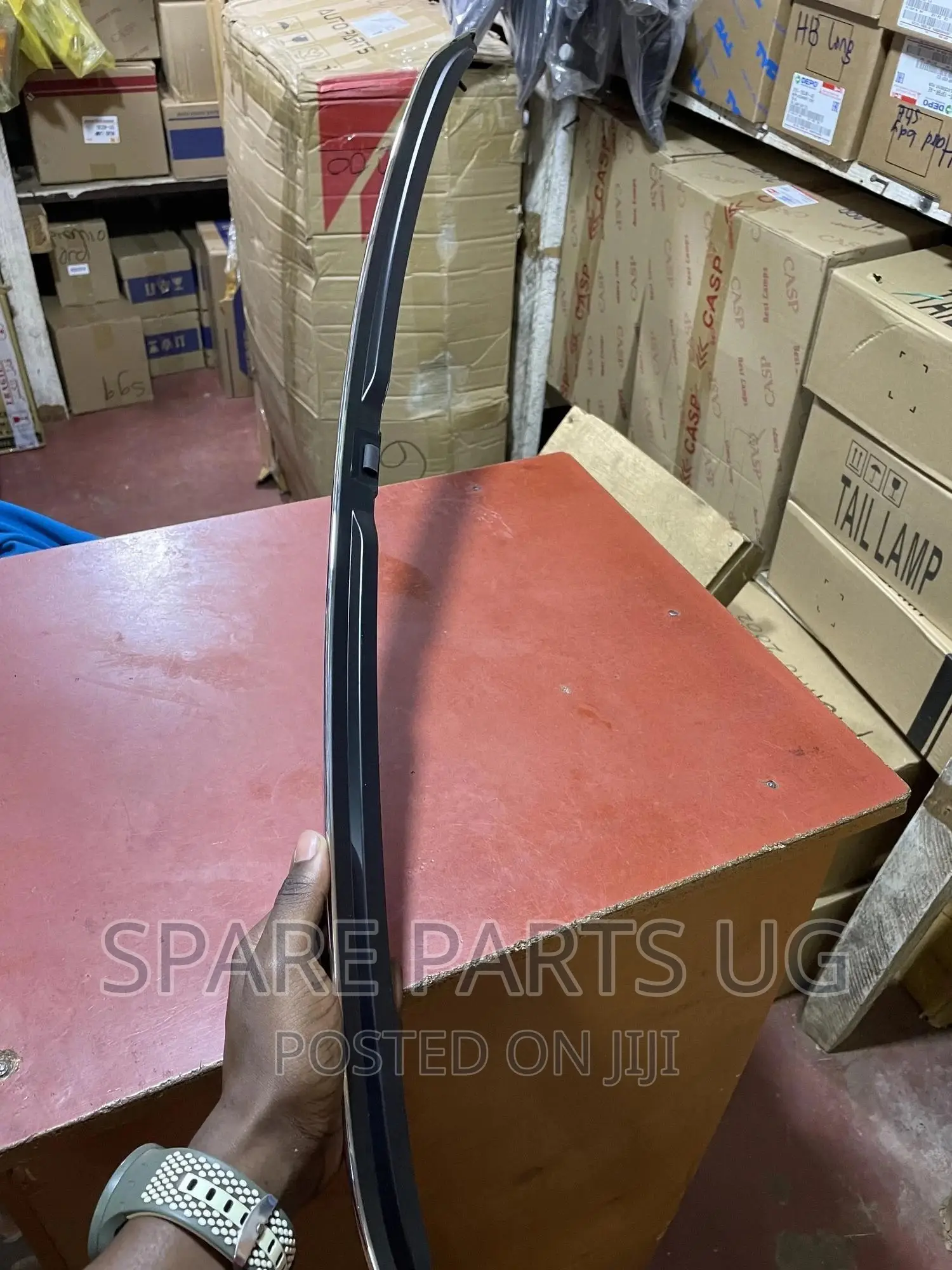 Toyota Vangaurd Bonnet Chrome / Bonnet Moulding