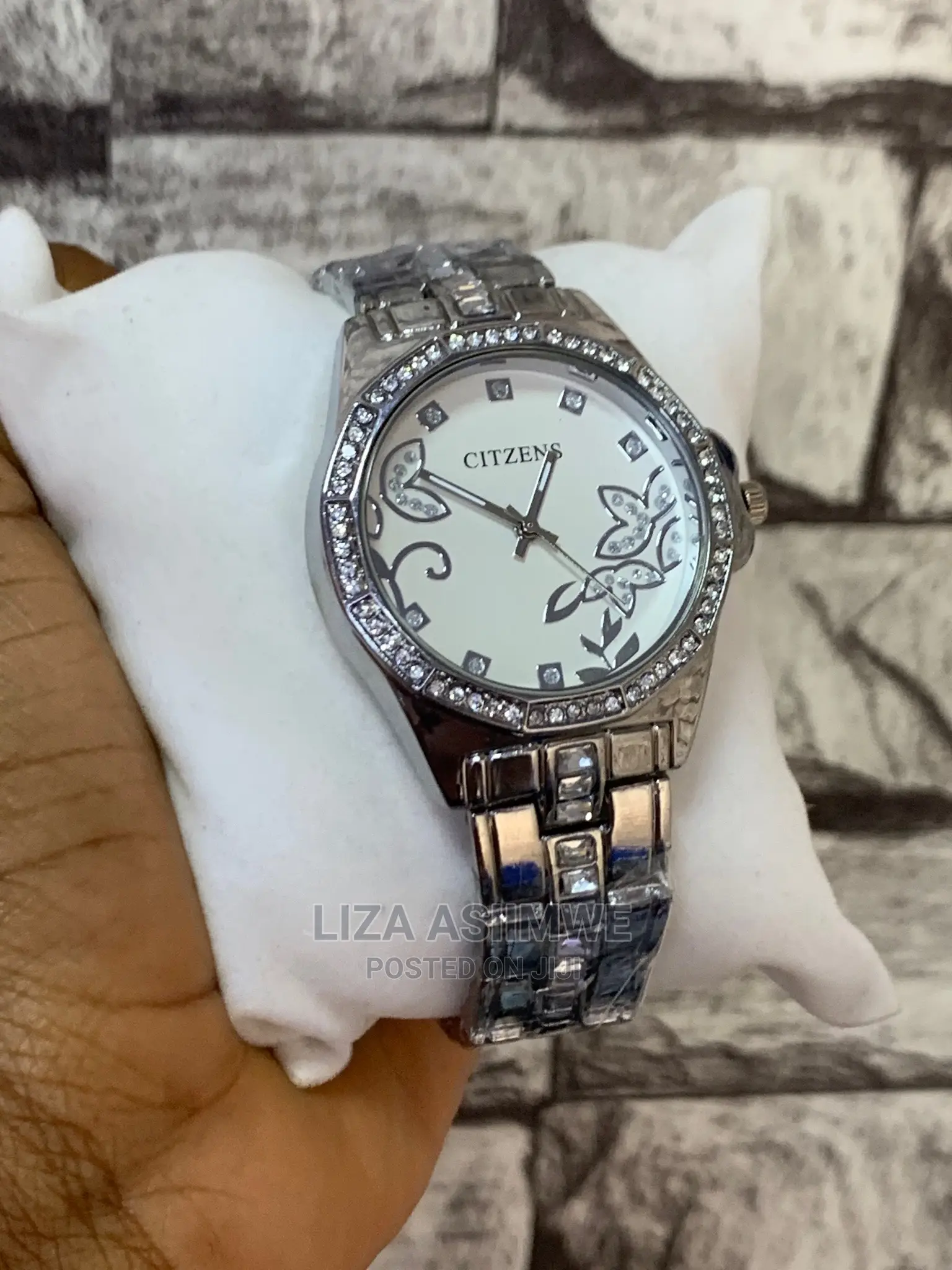 Simple Lady Watches Available