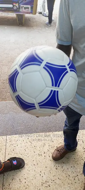 Tango Adidas Size 4 Soccer / Football