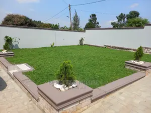 Furnished 4bdrm House in Kira for sale