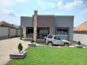 Furnished 4bdrm House in Kira for sale