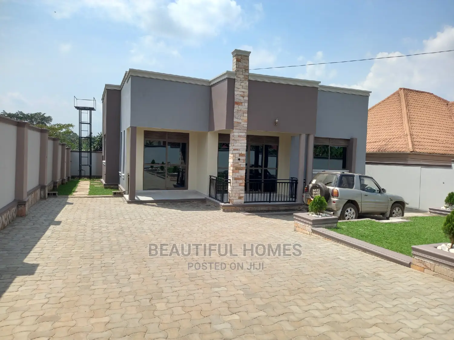 Furnished 4bdrm House in Kira for Sale