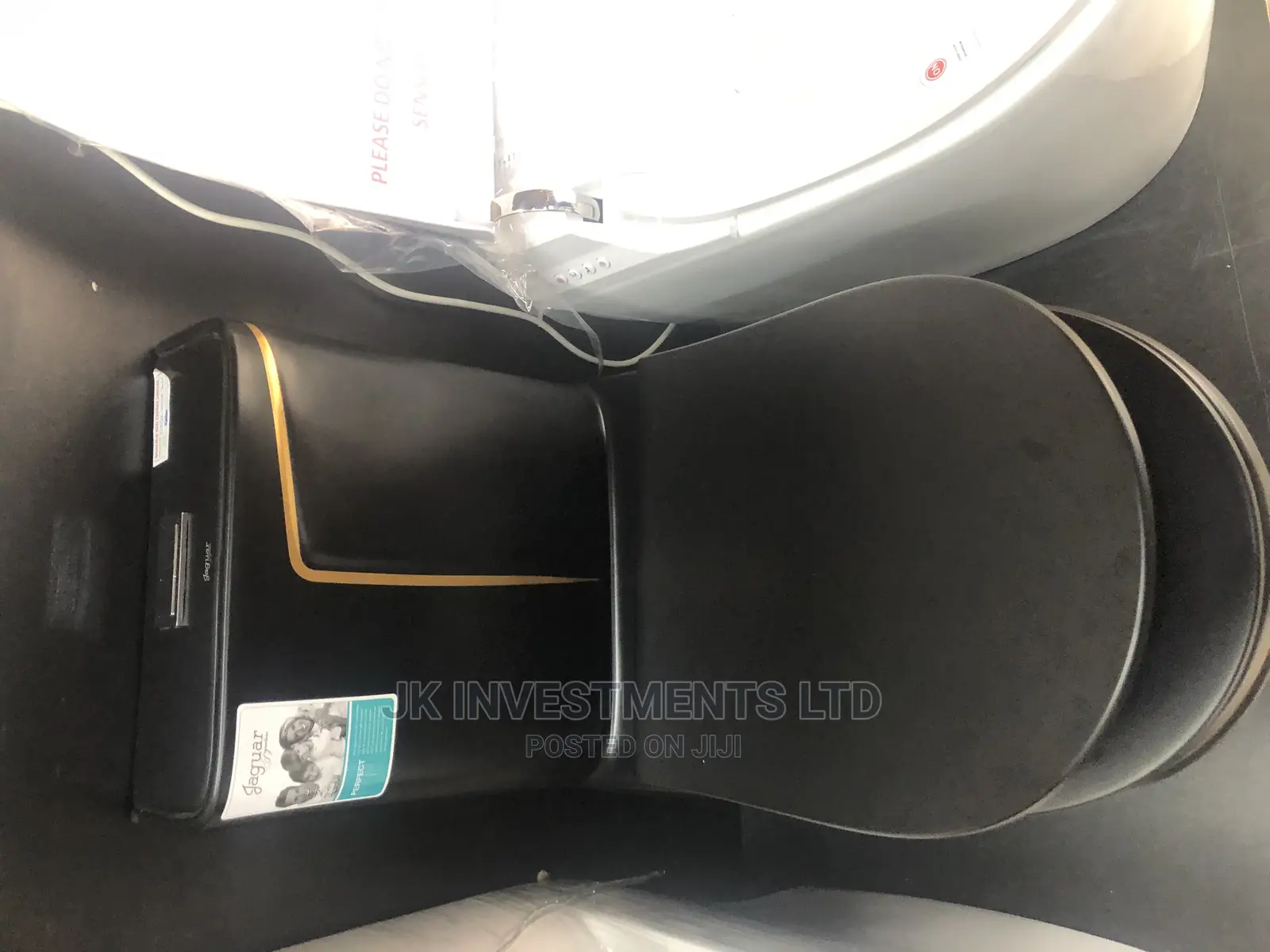 JAQUAR Box Toilet