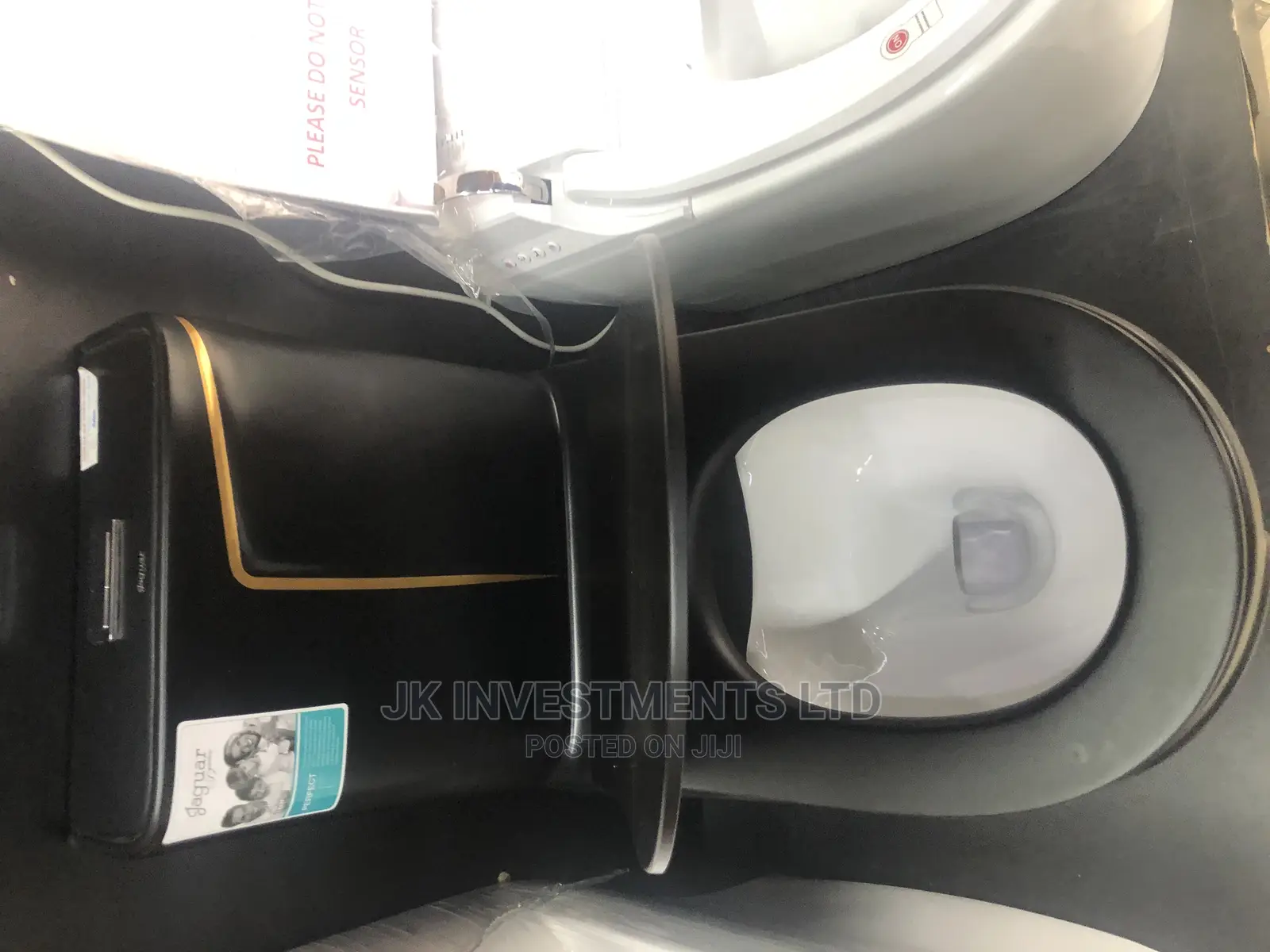 JAQUAR Box Toilet