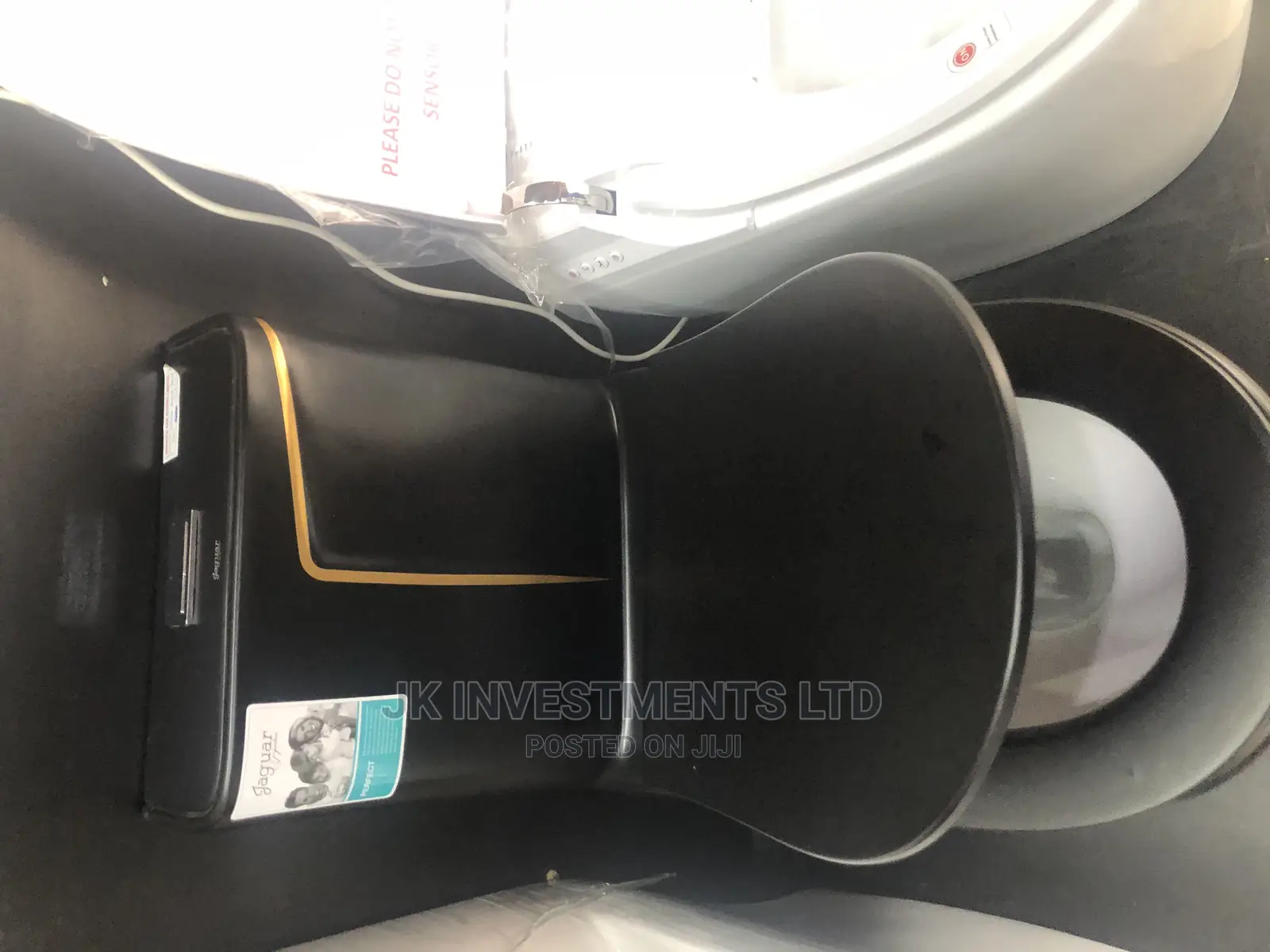 JAQUAR Box Toilet