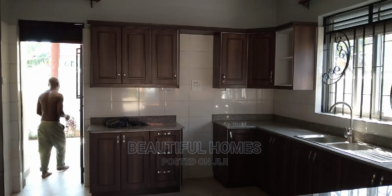 Furnished 2bdrm Block of Flats in Ntinda, Central Division for Sale