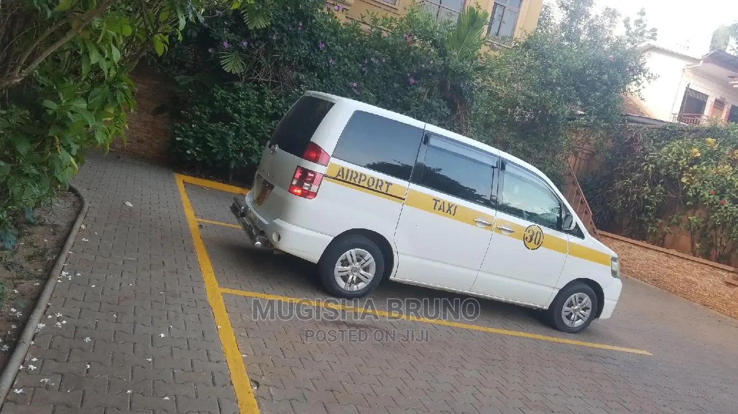 Perfect Safe Airport Taxi Service