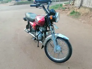 New Yamaha Crux 2021 Red