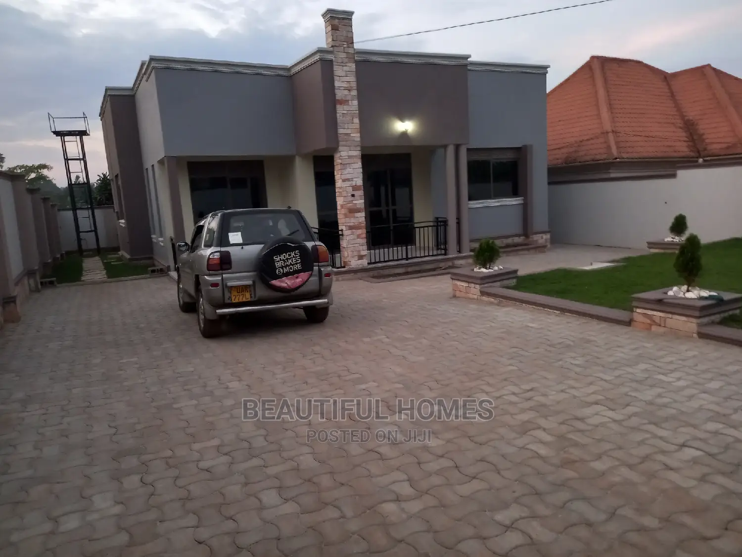 Furnished 4bdrm House in Kira for Sale