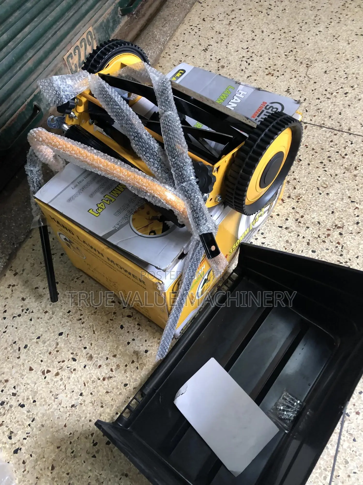 Manual Hand Push Lawn Mower
