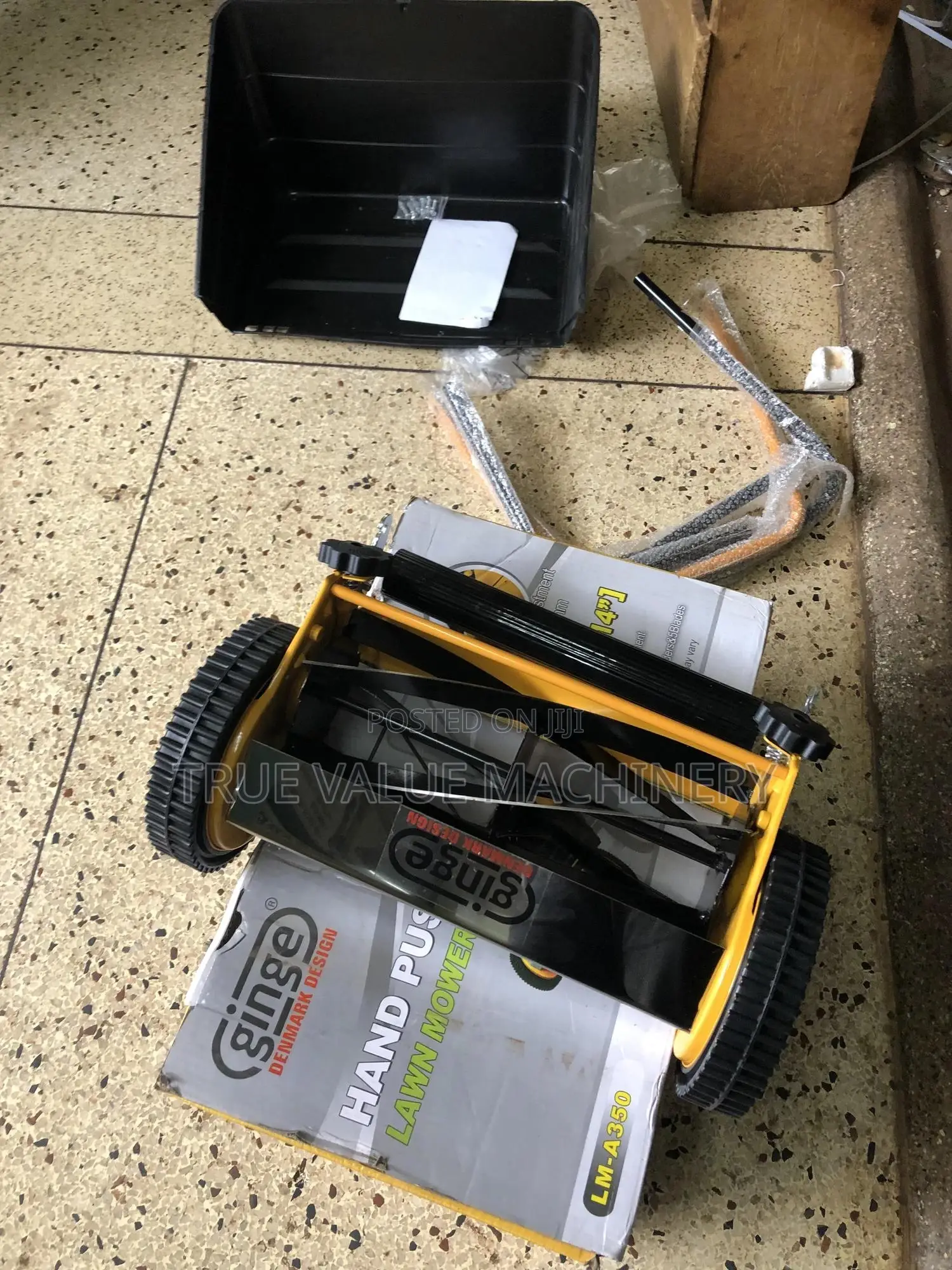 Manual Hand Push Lawn Mower