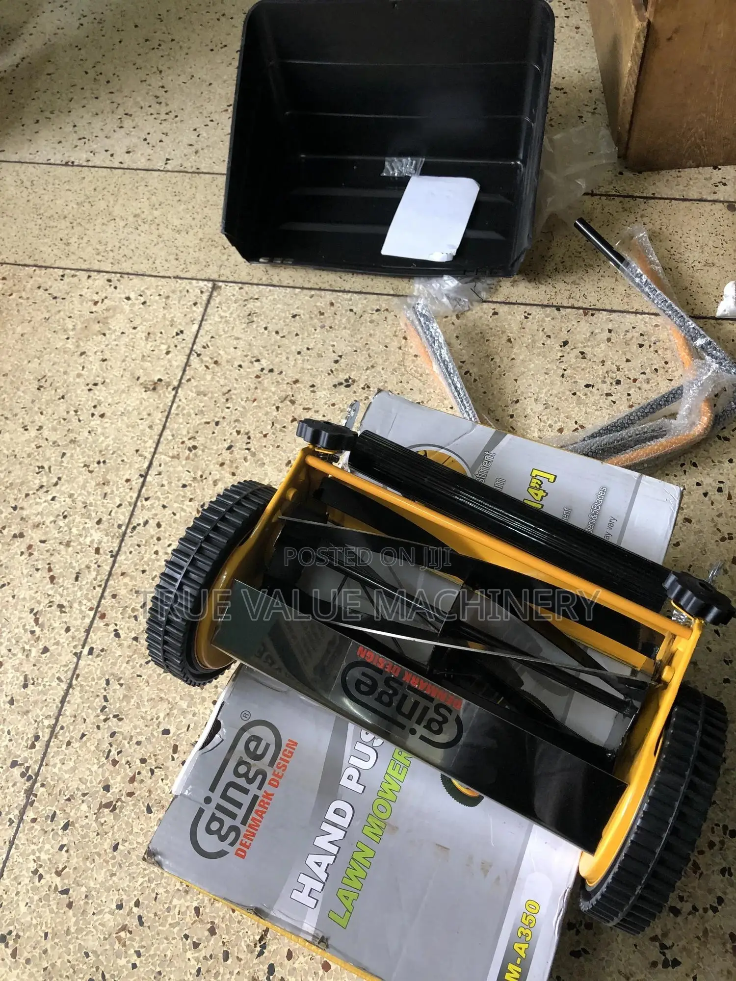 Manual Hand Push Lawn Mower