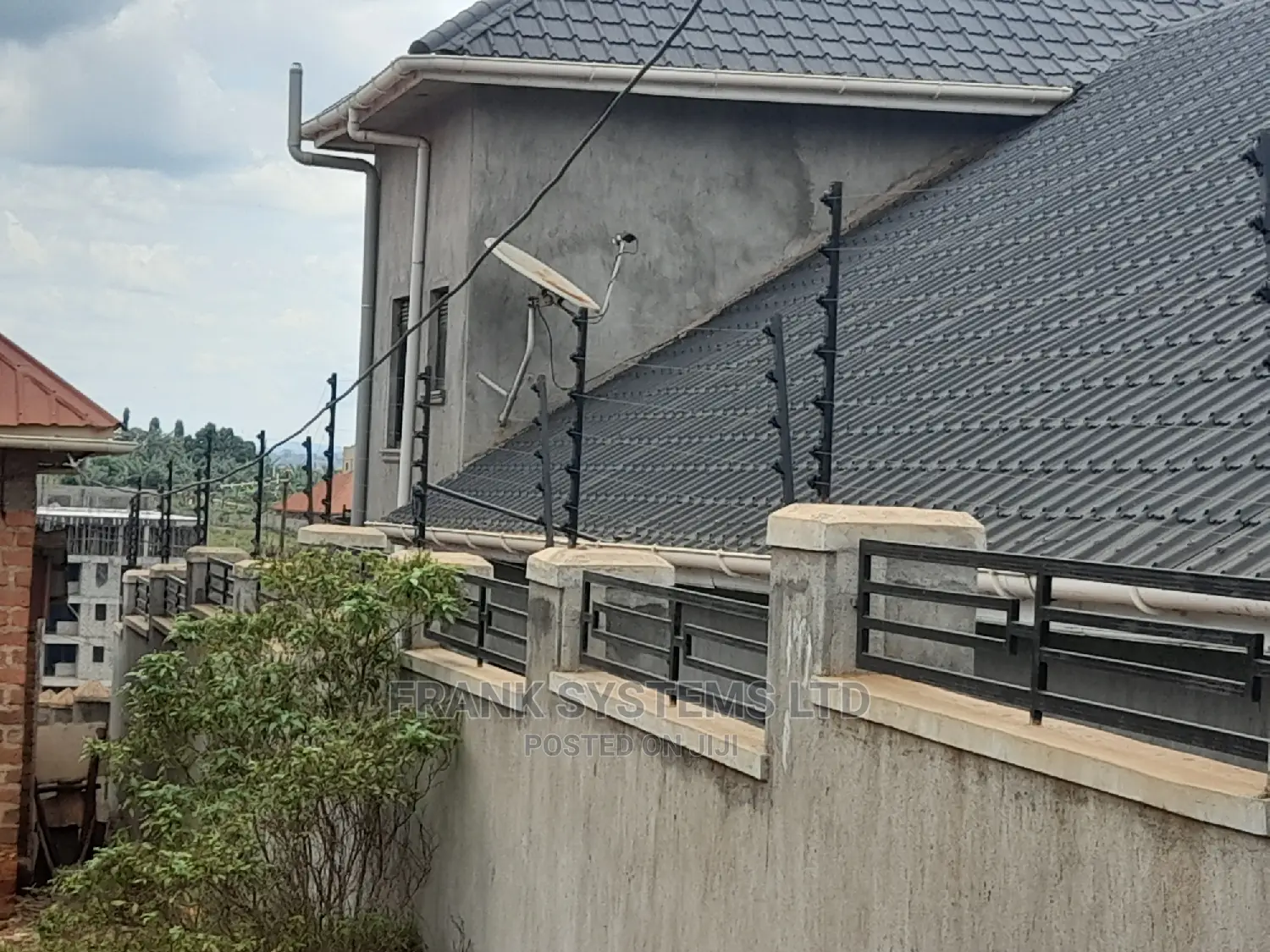 Electric Fencing System With Free Stands