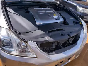 Toyota Crown Majesta 2009 Silver