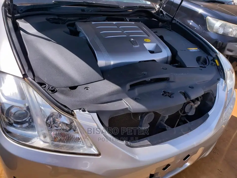 Toyota Crown Majesta 2009 Silver