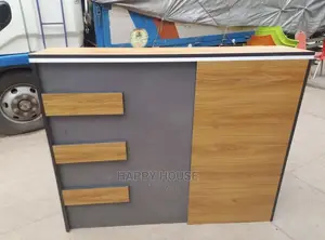 Reception Desk ( 1.4 Meters)