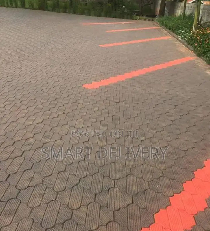Pavers/ Tiles and Telazo General Cleaning