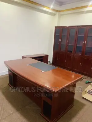 Executive Office Desk (2meters)