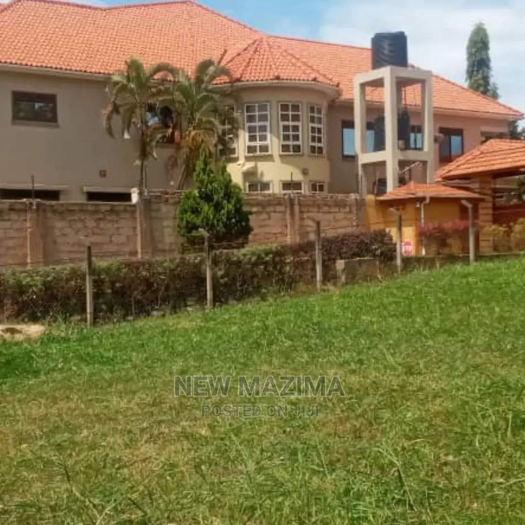30 Decimals on Quicksale in Heart of Munyonyo Heights Titled