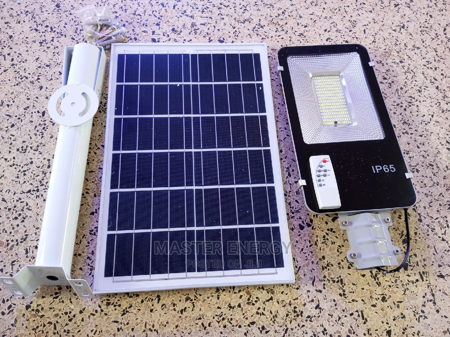 400W Solar Flood Light, Light Full Night
