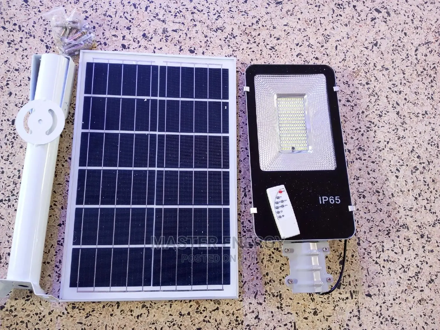 400W Solar Flood Light, Light Full Night