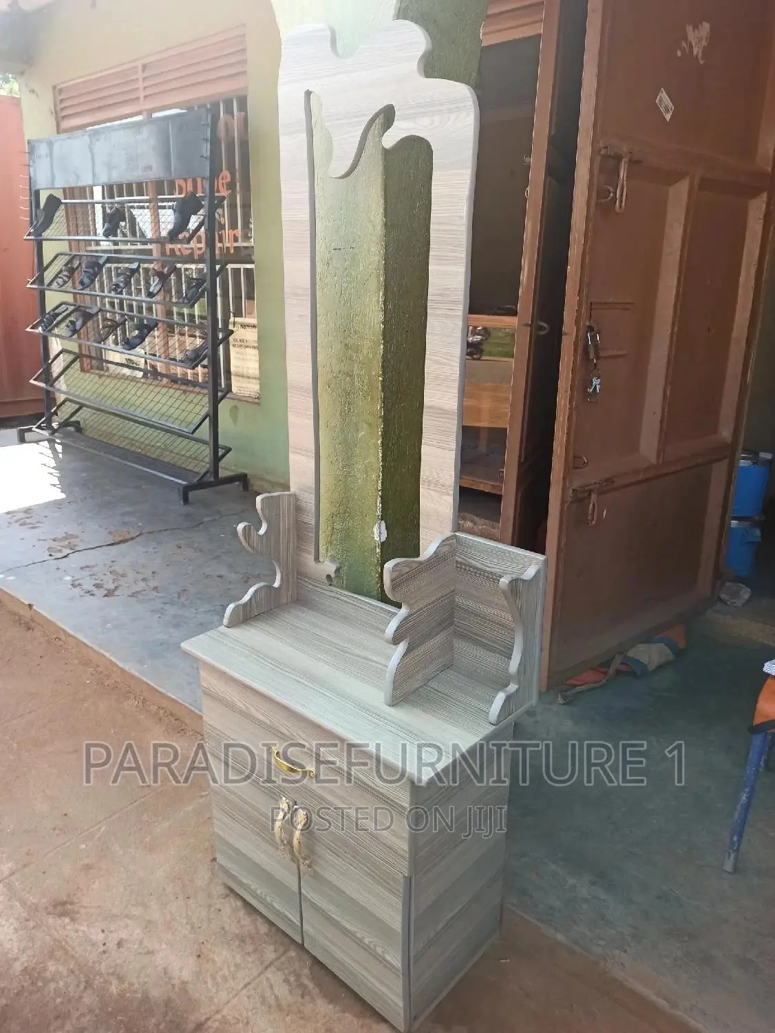 Dressing Mirror on Sale 160k