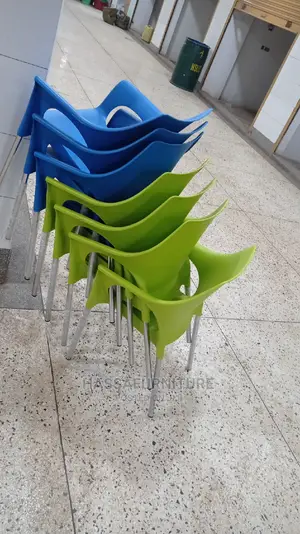 Plastic Restaurant Chairs Brand