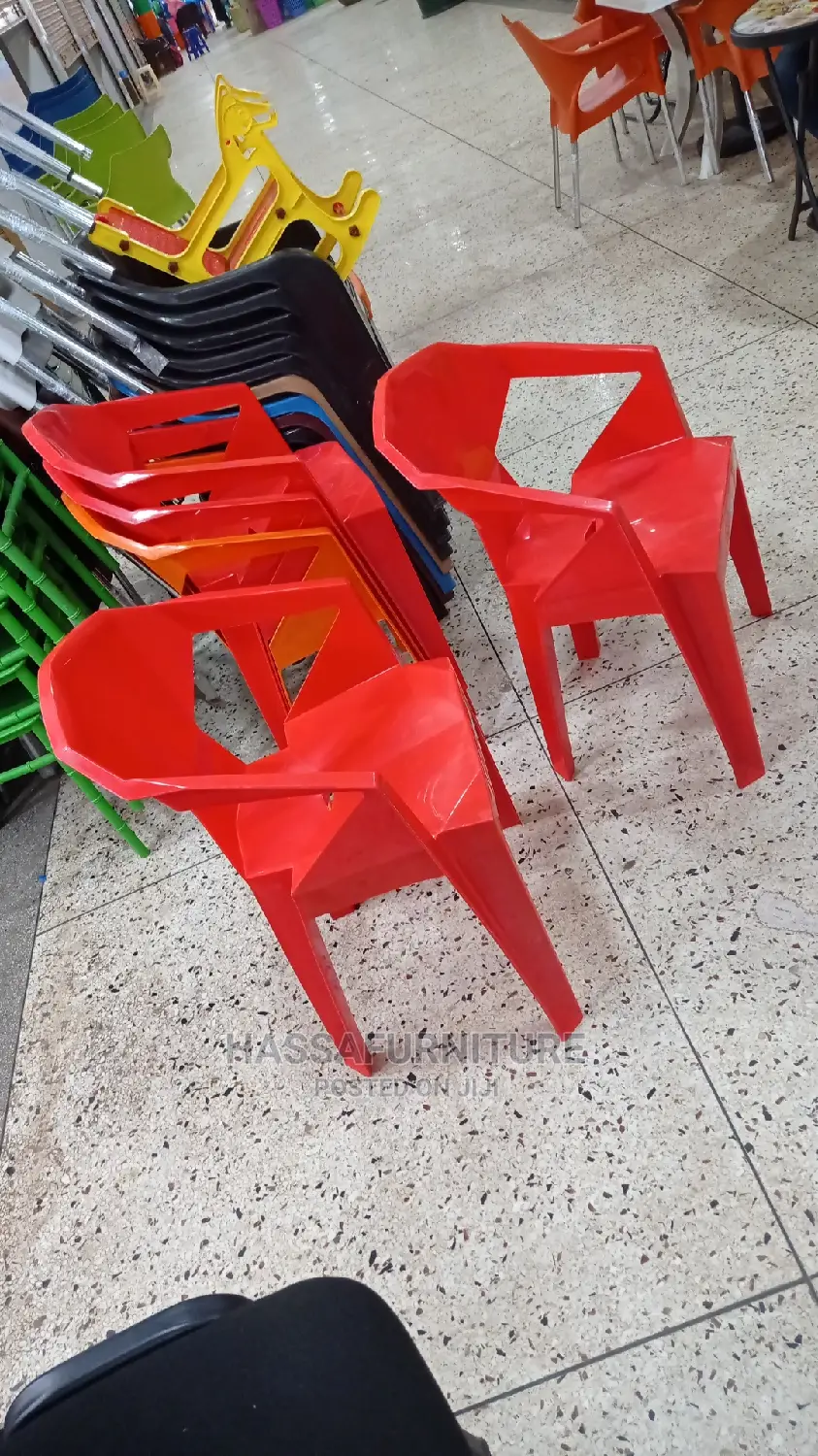 Plastic Restaurant Chairs Brand