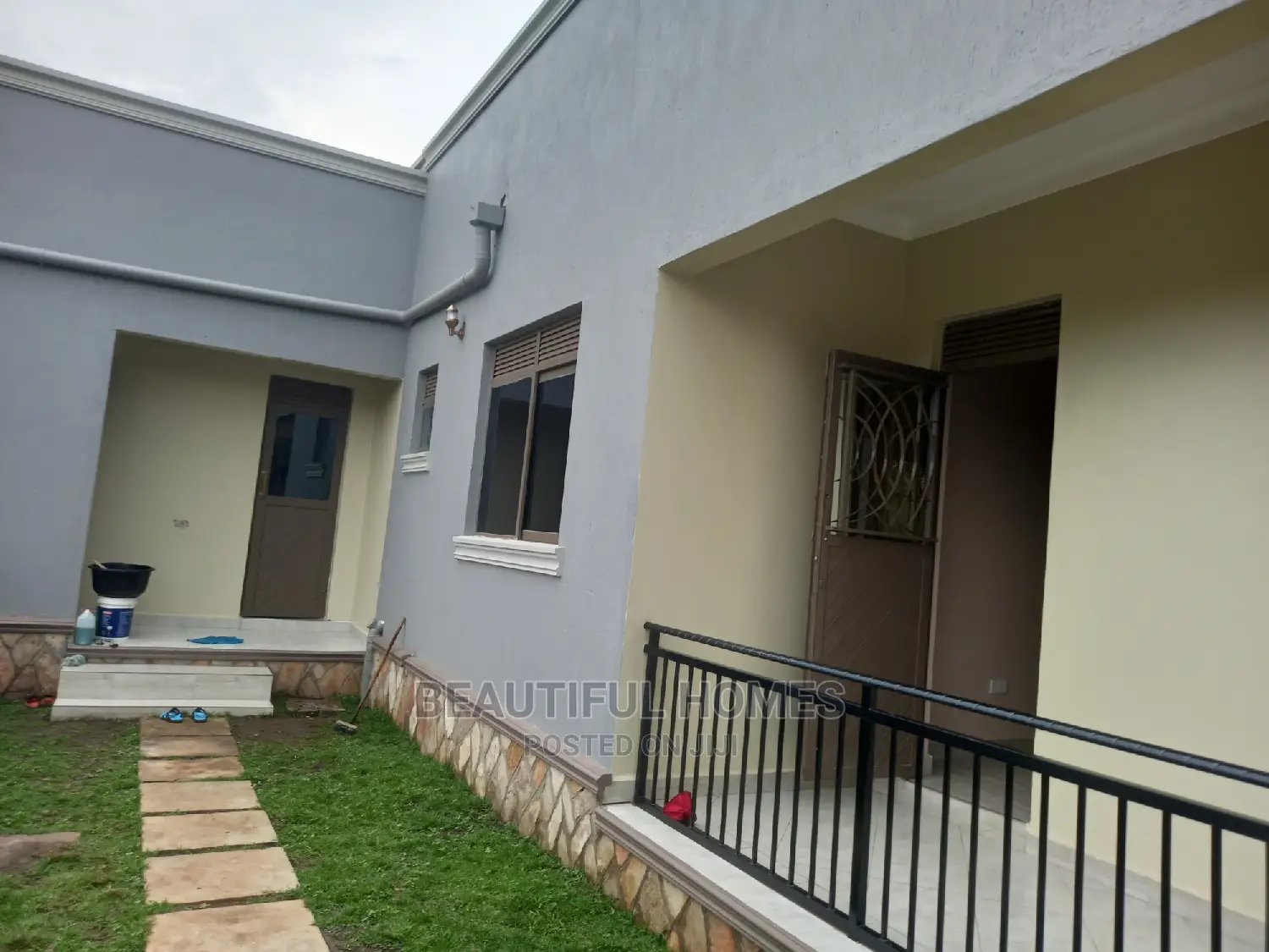 Furnished 4bdrm House in Kira for Sale