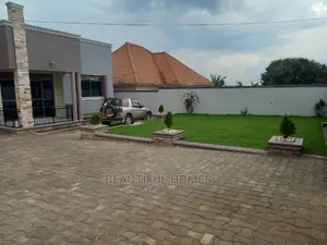 Furnished 4bdrm Bungalow in Kira for Sale