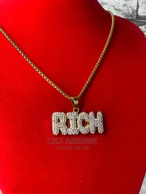 Simple Unisex Necklaces Available