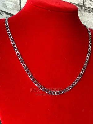 Men’S Simple Necklaces Available
